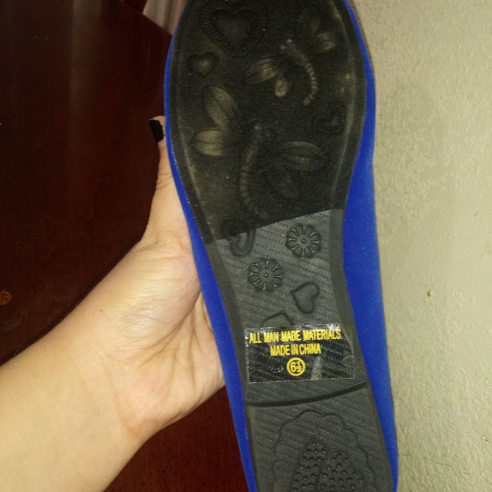 flats - Picture 3 of 3